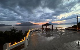 Hanna Suites
